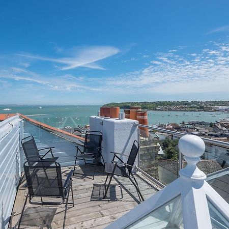 Cliffhanger 18 Castle Road Cowes  Bagian luar foto