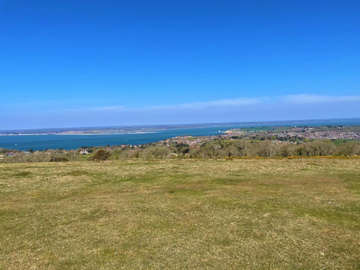 Cliffhanger 18 Castle Road Cowes  Bagian luar foto