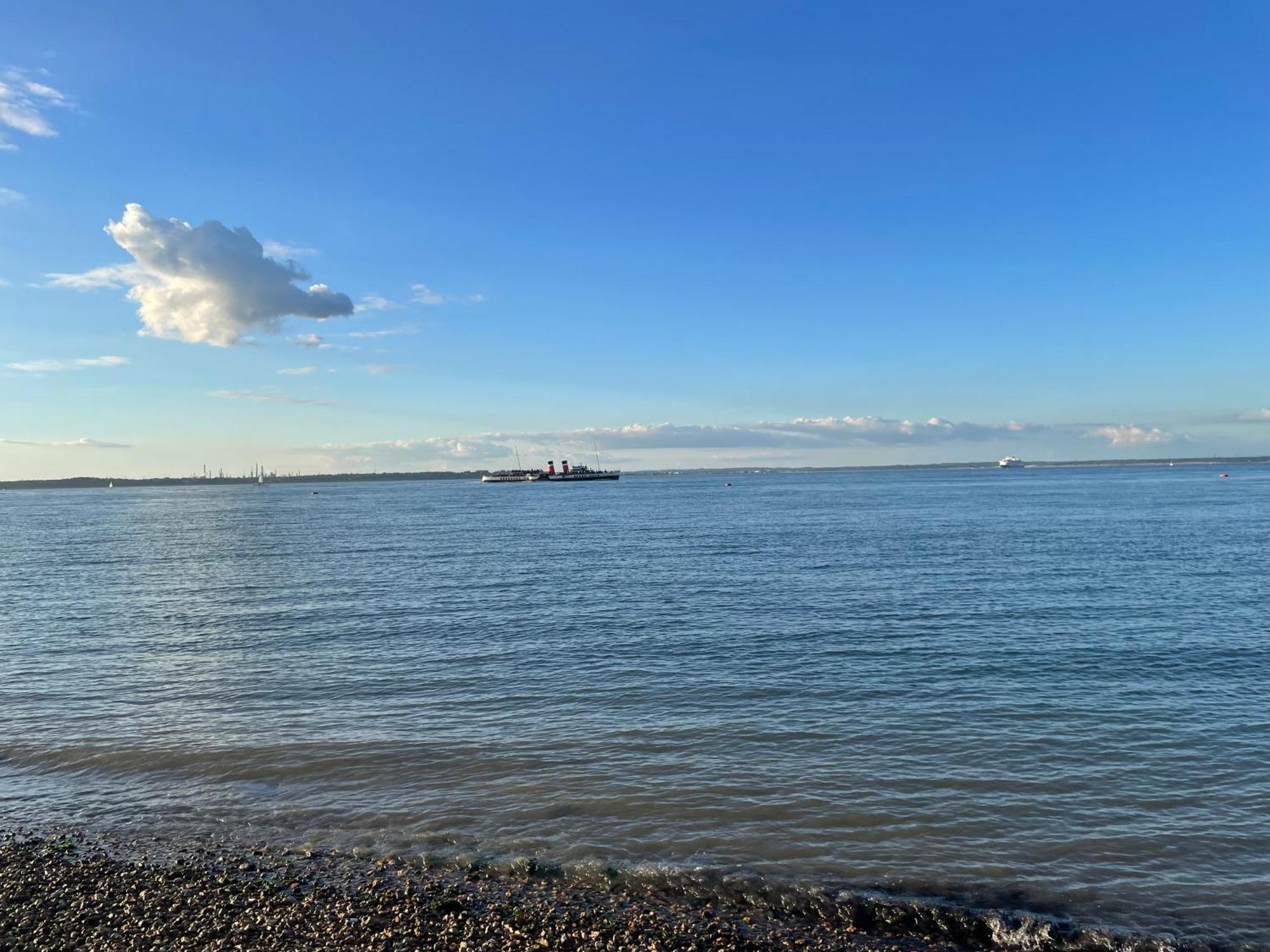 Cliffhanger 18 Castle Road Cowes  Bagian luar foto